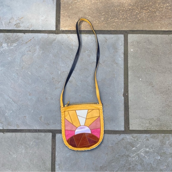 Manimal leather patch pouch - Picture 3 of 8